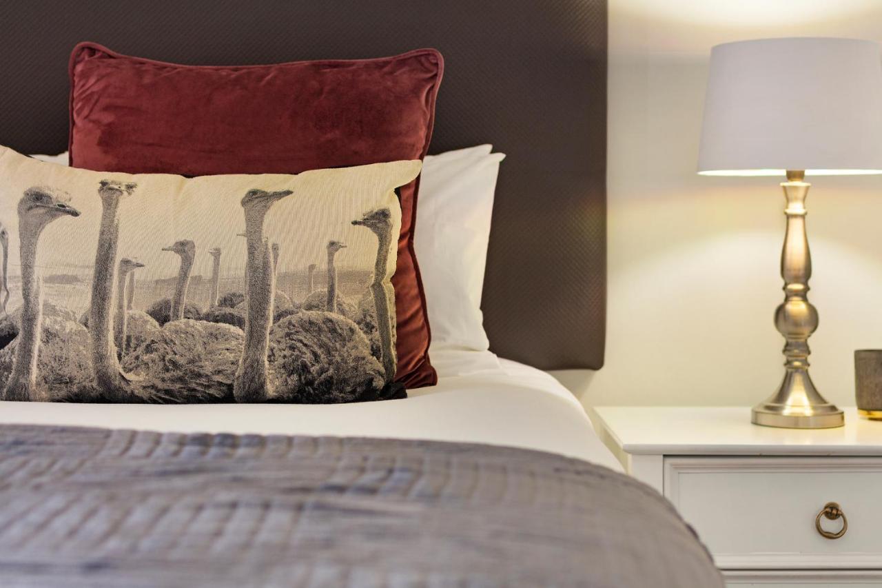 Stay In Luxury At Stonehill Place Cape Town Exterior foto