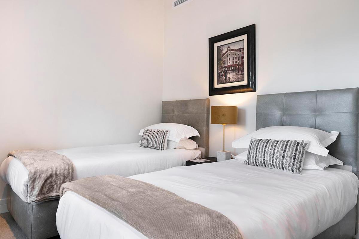 Stay In Luxury At Stonehill Place Cape Town Exterior foto